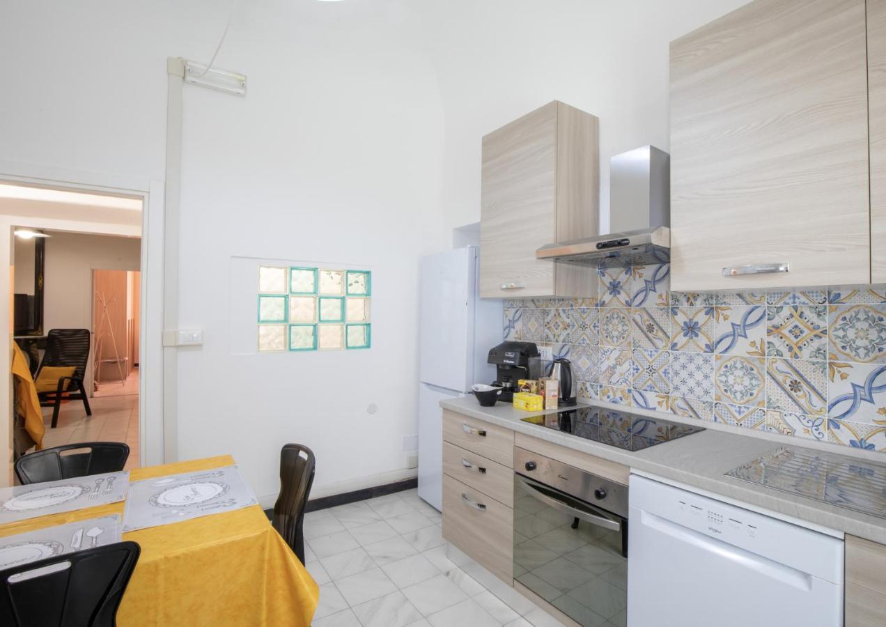 Via Manzoni Apartment Savona Exterior foto